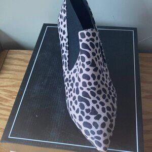 Leopard Print Kitten Heel Ankle Booties